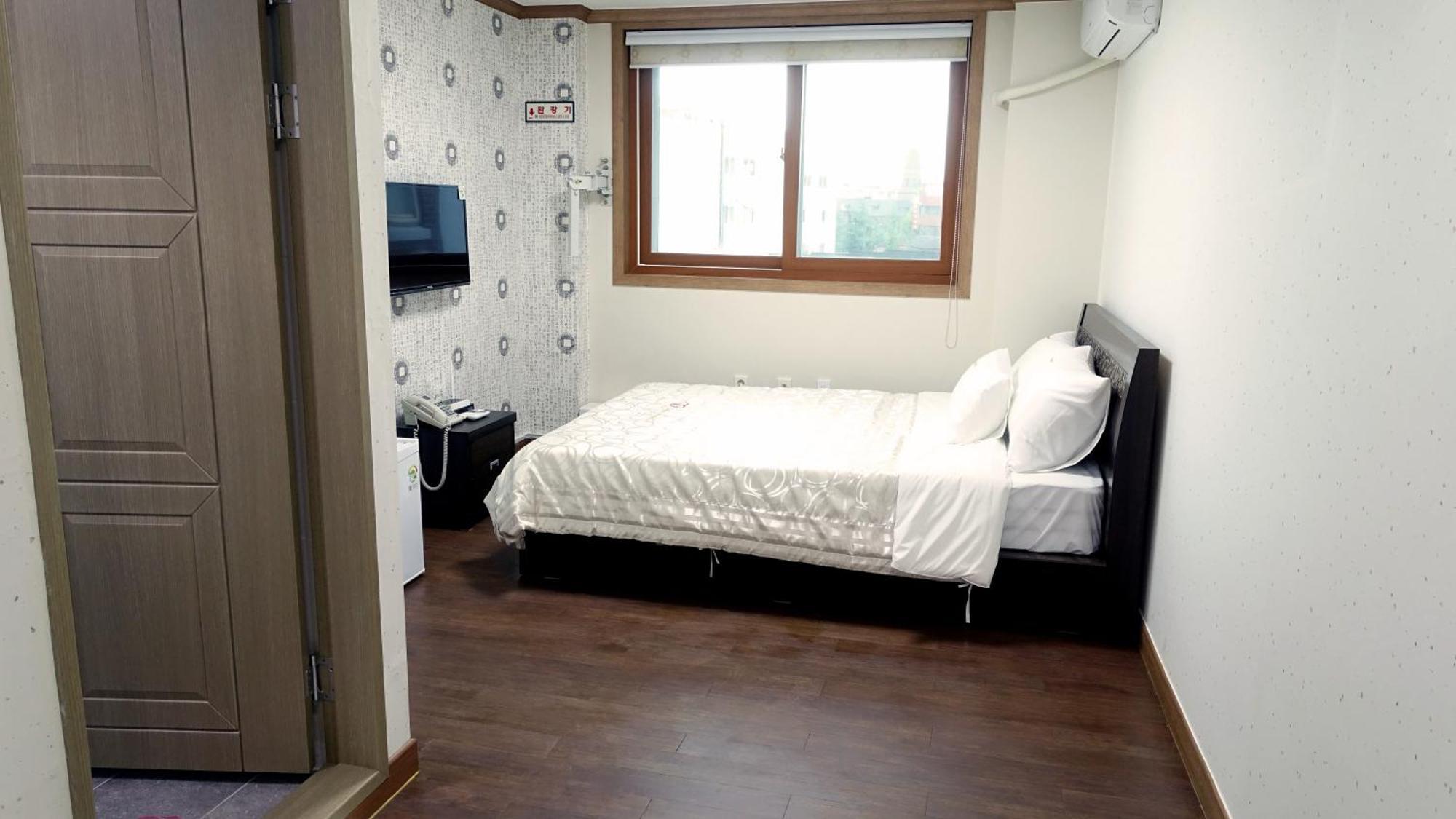 Hotel Happy Memory Jeonju Habitación foto